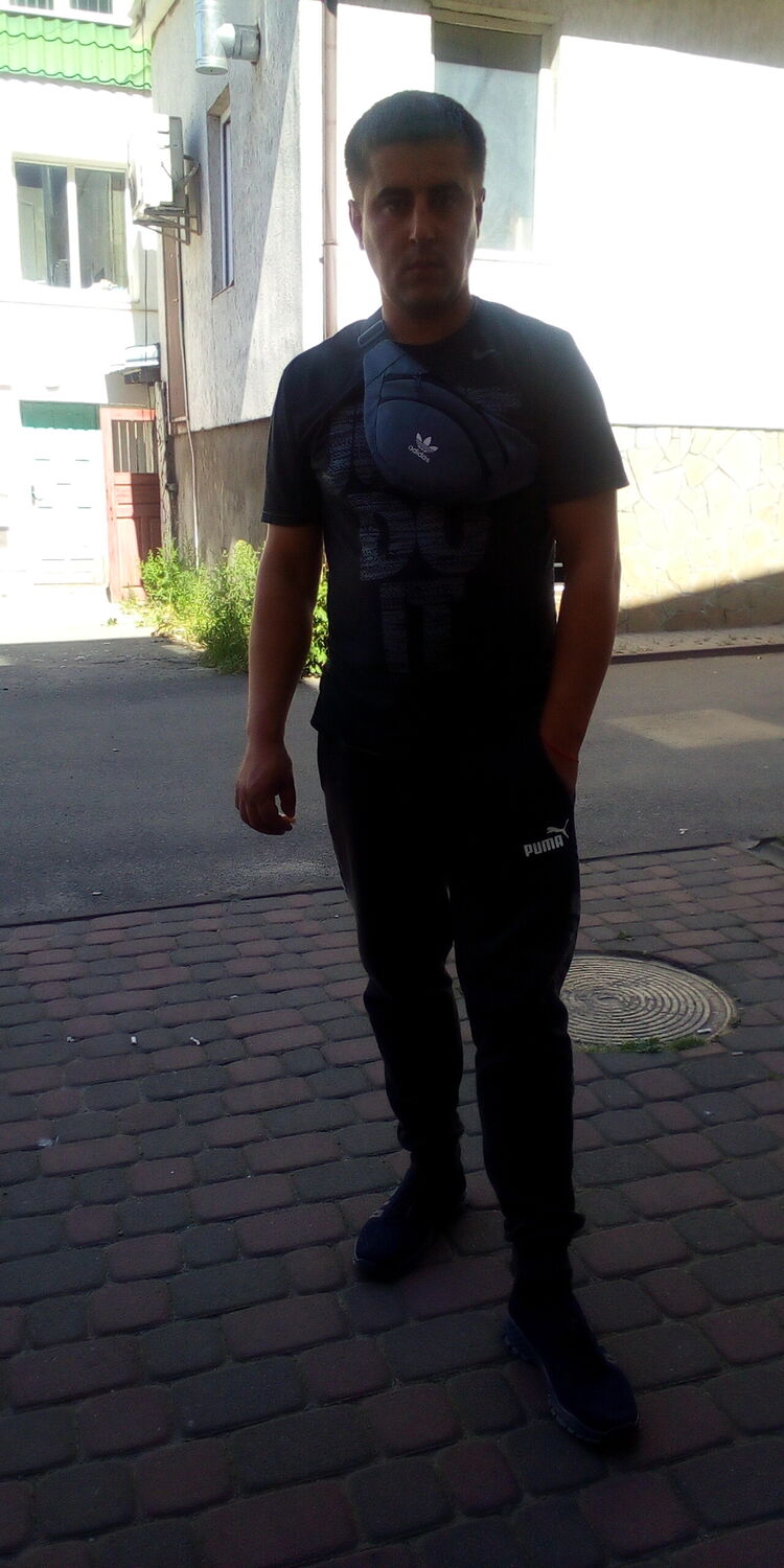  37382545  , 28 ,    