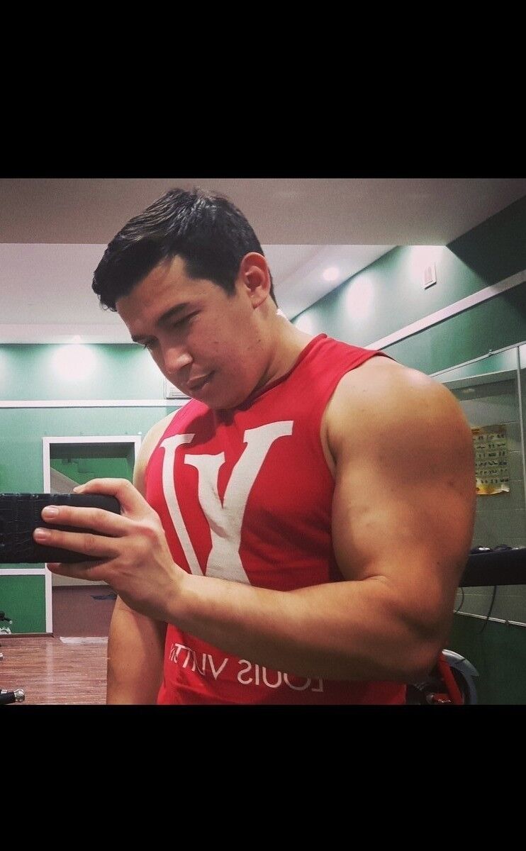  18736235  Aziiik, 33 ,    