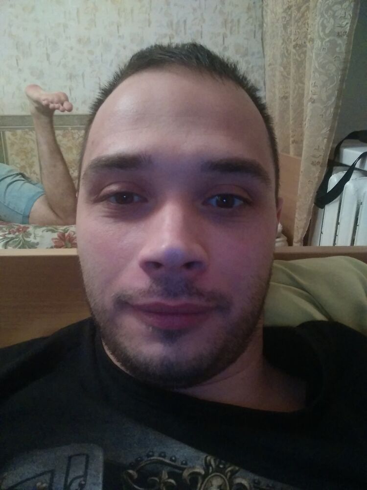  8763515  Georgiy, 38 ,    