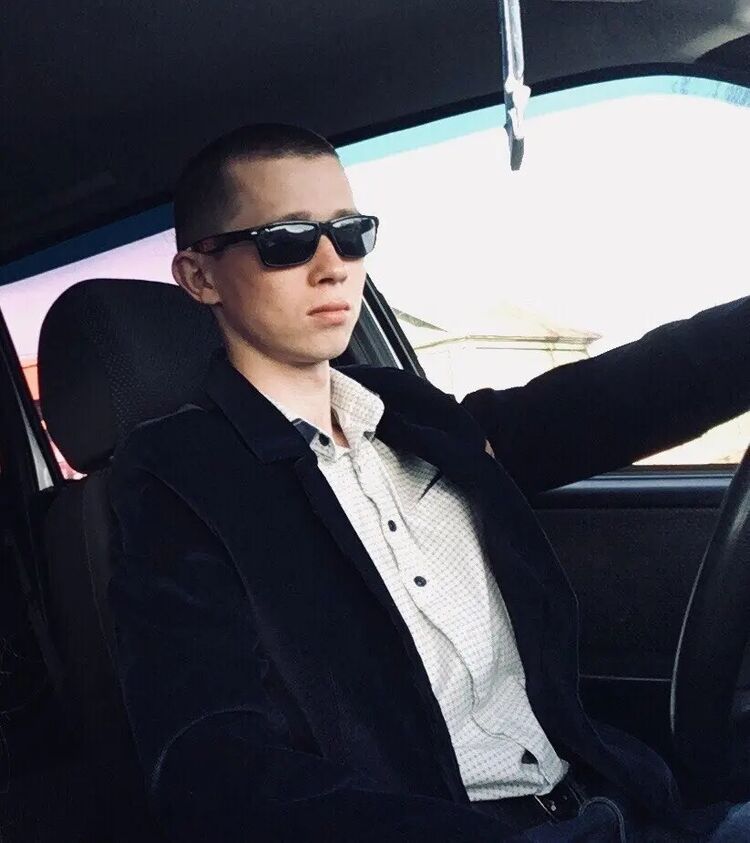  48868065  Yury, 29 ,    