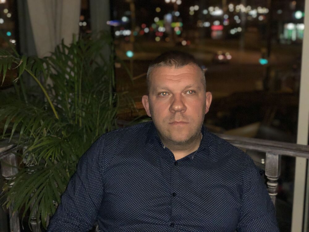  23847395  Konstantin, 48 ,    -