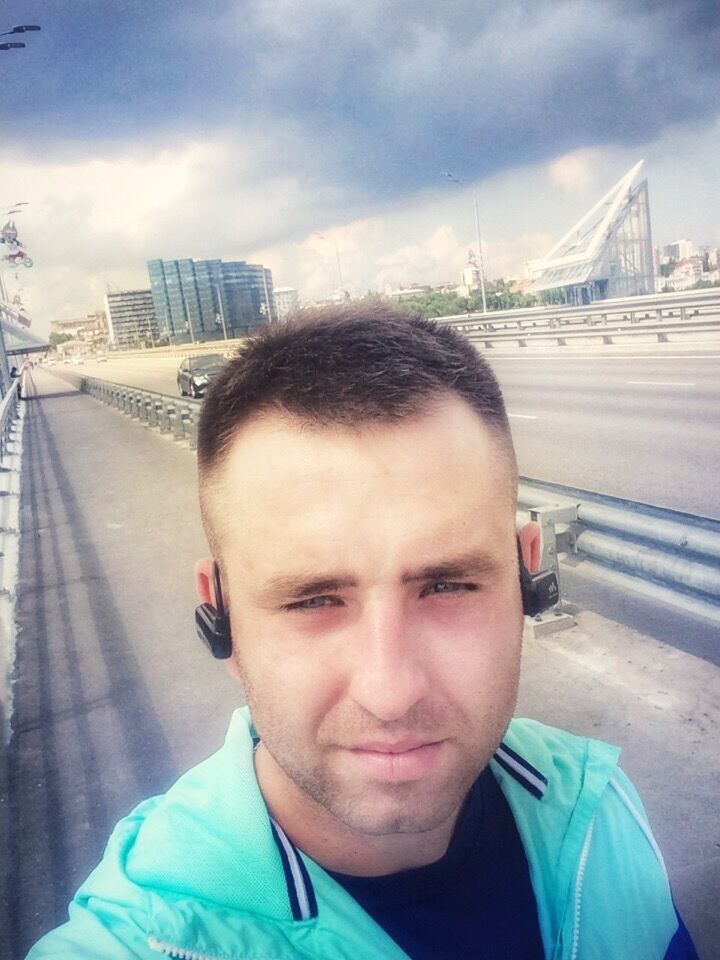  ,   Denis, 35 ,   ,   , c , 