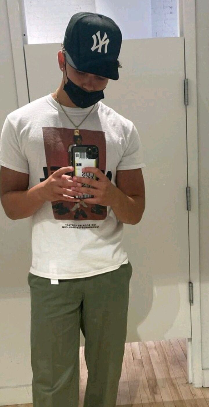  23932335  Mario, 24 ,    