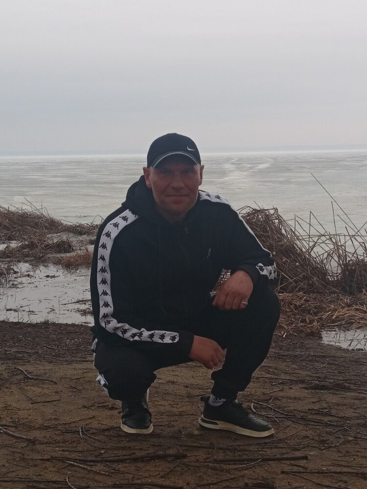  ,   Vasily, 44 ,   ,   , c 