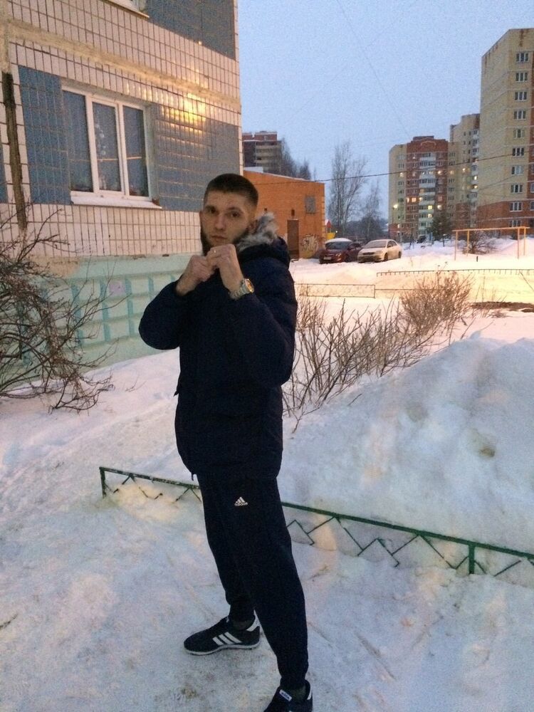  8920575  Sergei, 40 ,    