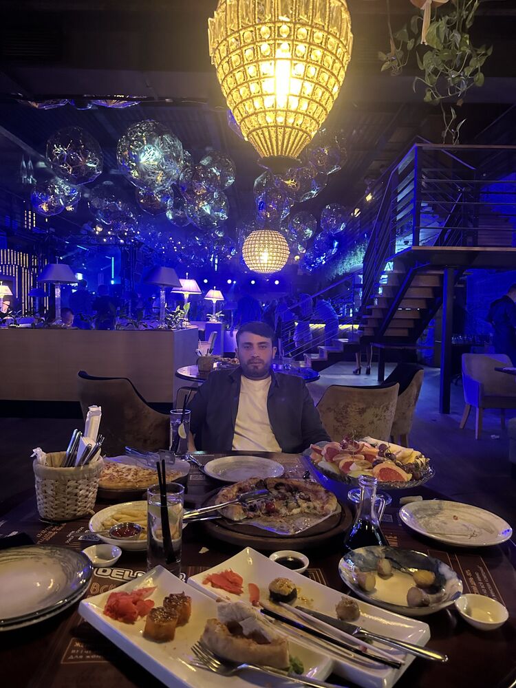  35168105  , 31 ,    -