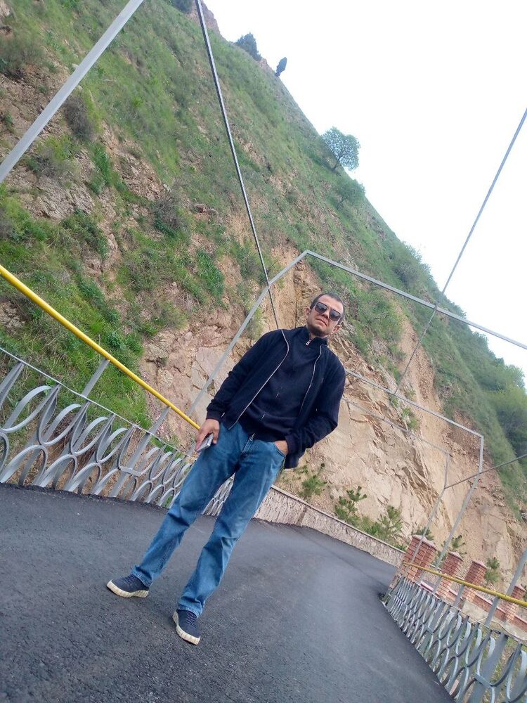  51392415  Azamat, 38 ,    