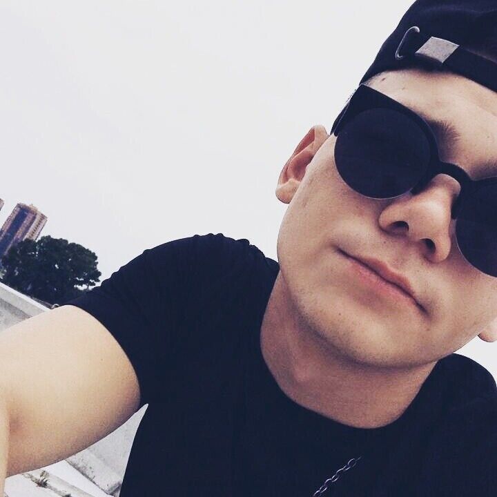  32711365  , 25 ,    