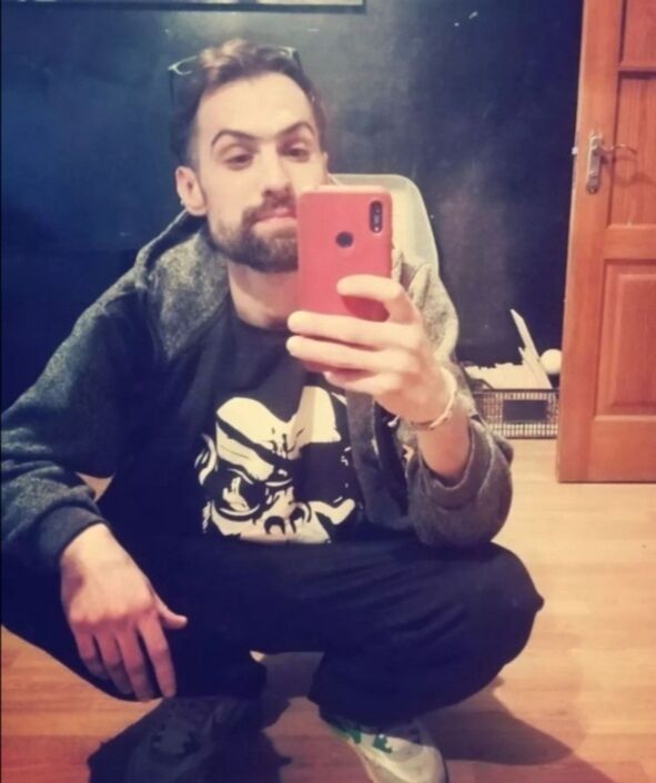  35214225  , 33 ,    