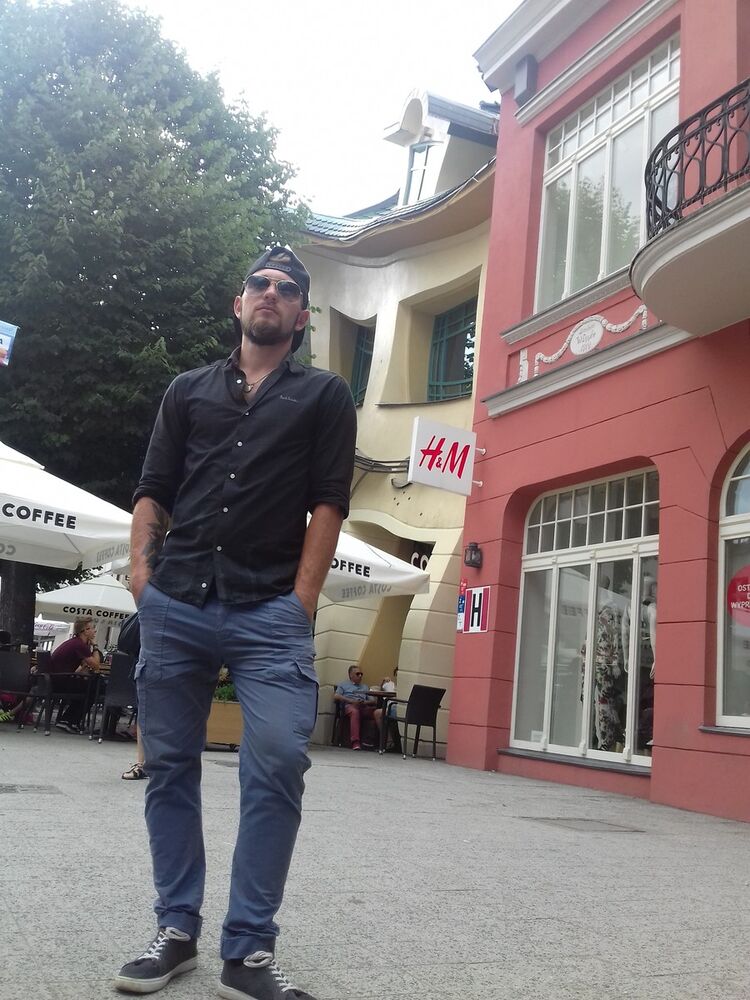  ,   Vova, 30 ,   