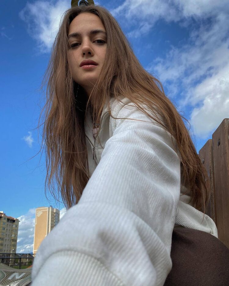  42162225  , 26 ,    -