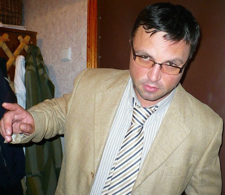  ,   Sergio, 53 ,     , c 