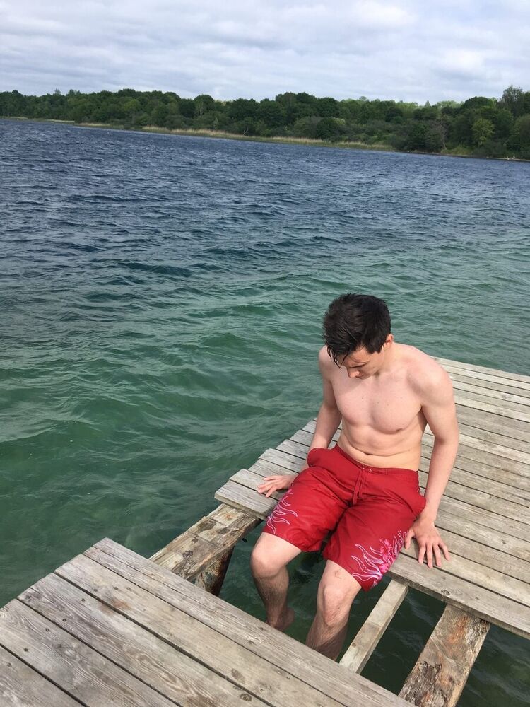 ���� 22301215 ����� ������, 24 ����, ���� ���������� � ������������