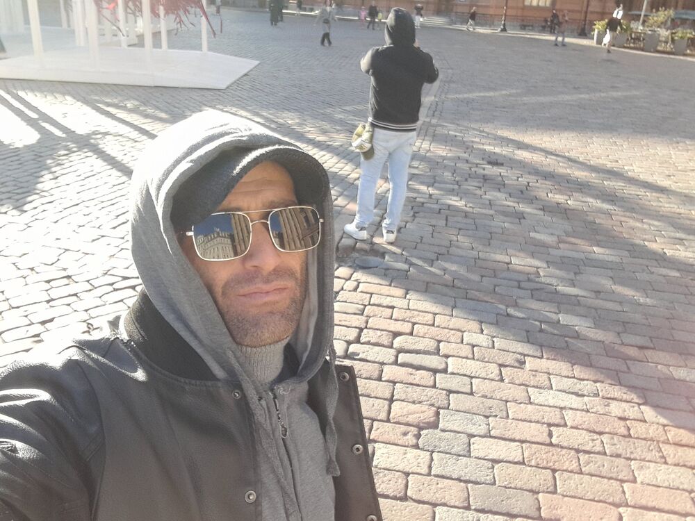 ,   Vitali, 37 ,   ,   