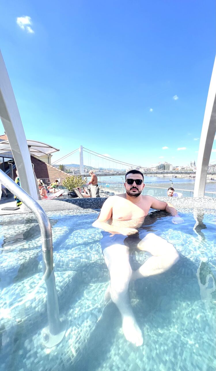  ,   Roma, 27 ,   ,   