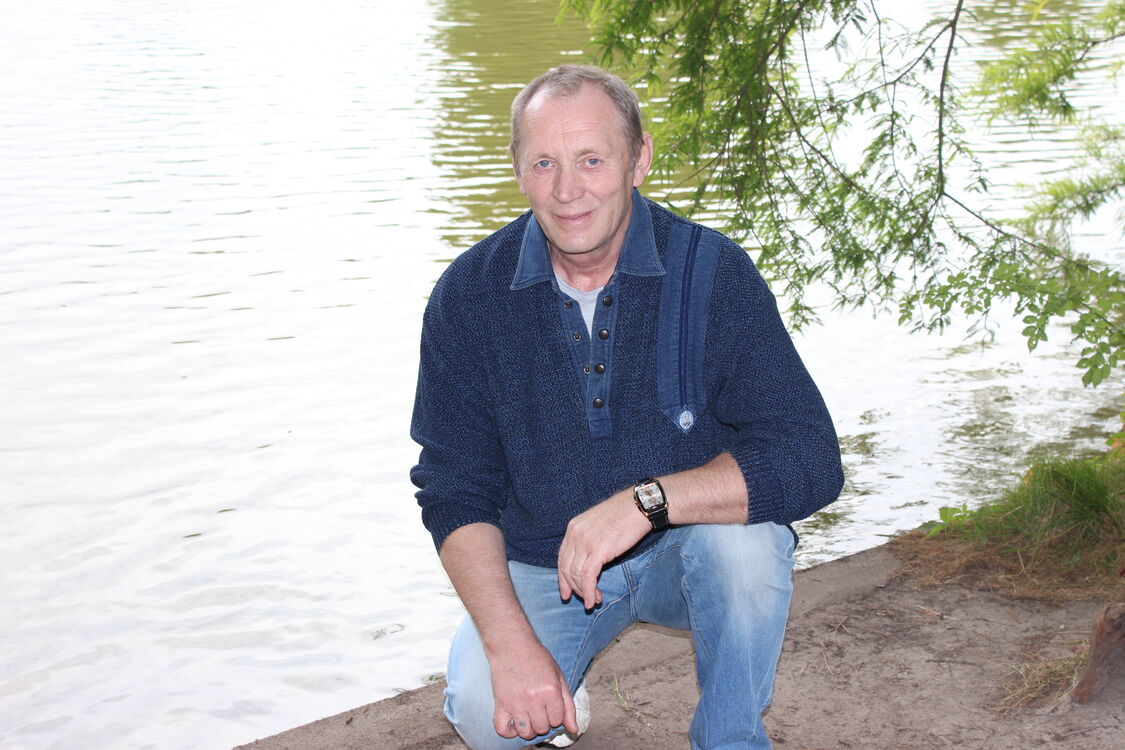  ,   Viktor, 71 ,   ,   , c 