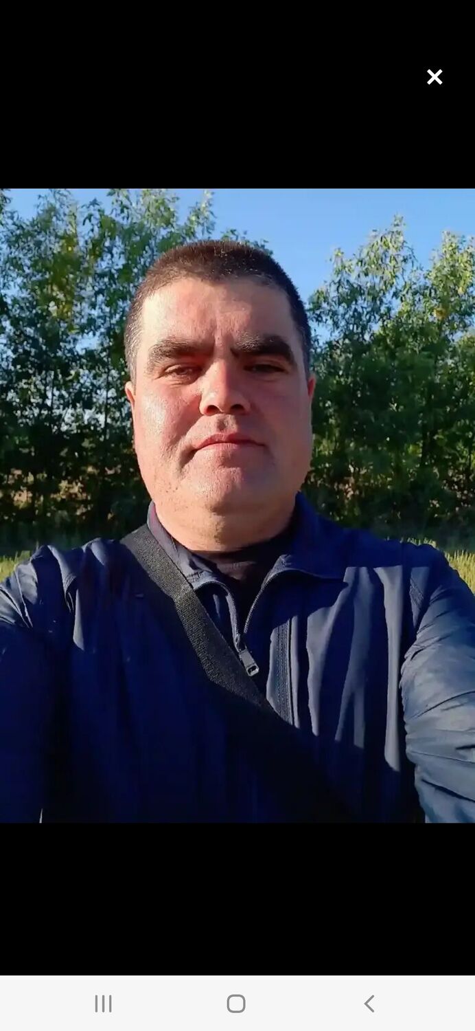  46088135  Nodir, 37 ,    