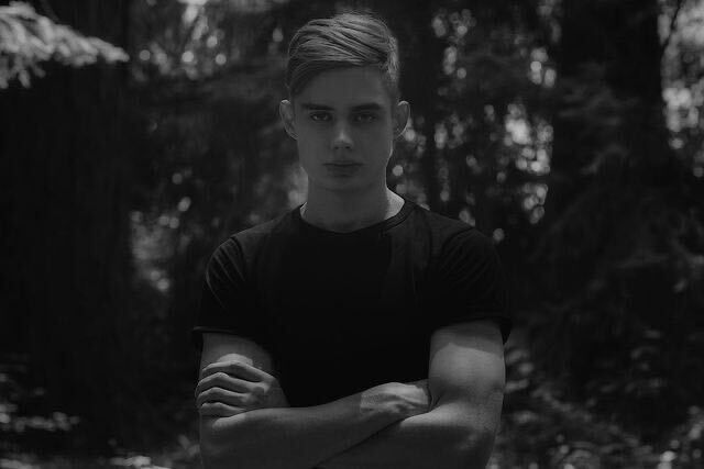 ���� 33976985 ����� ������, 25 ���, ���� ���������� � ��������