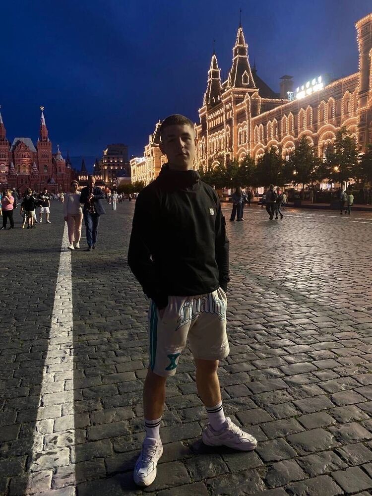  ,   Andrei, 22 ,   ,   
