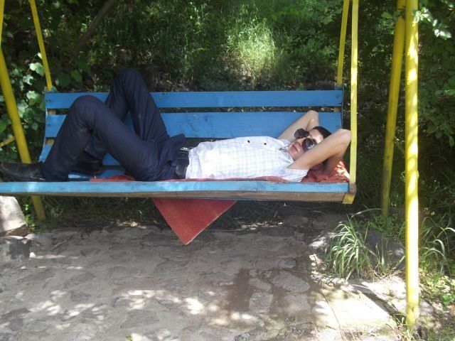  ,   Laert, 29 ,   