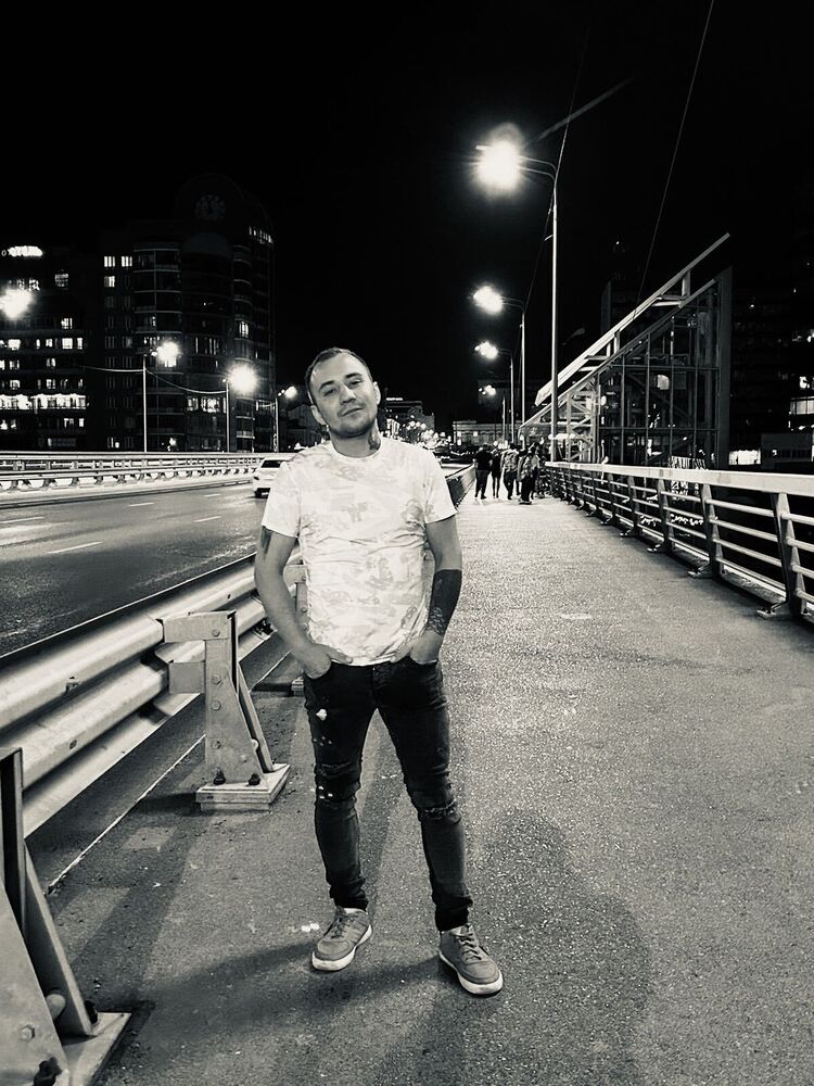  --,   , 32 ,   c 