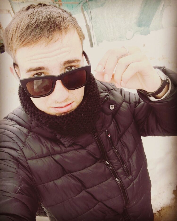  32573215  , 28 ,    