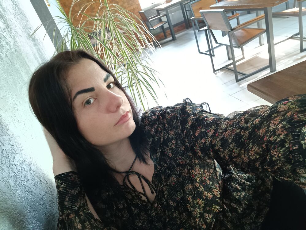  46029925  , 28 ,    