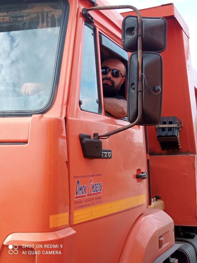  26484025  Hovo, 39 ,    