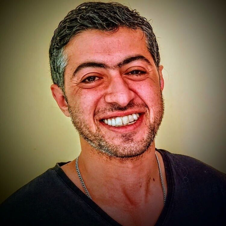  52589595  Hossam, 41 ,    