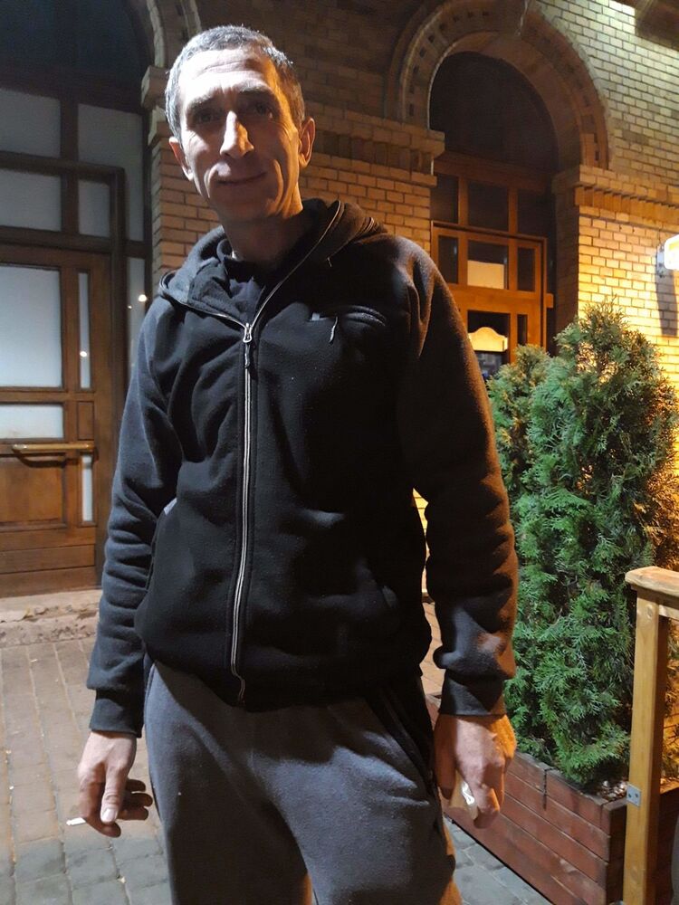  18255685  Gia Khmalo, 49 ,    Porabka