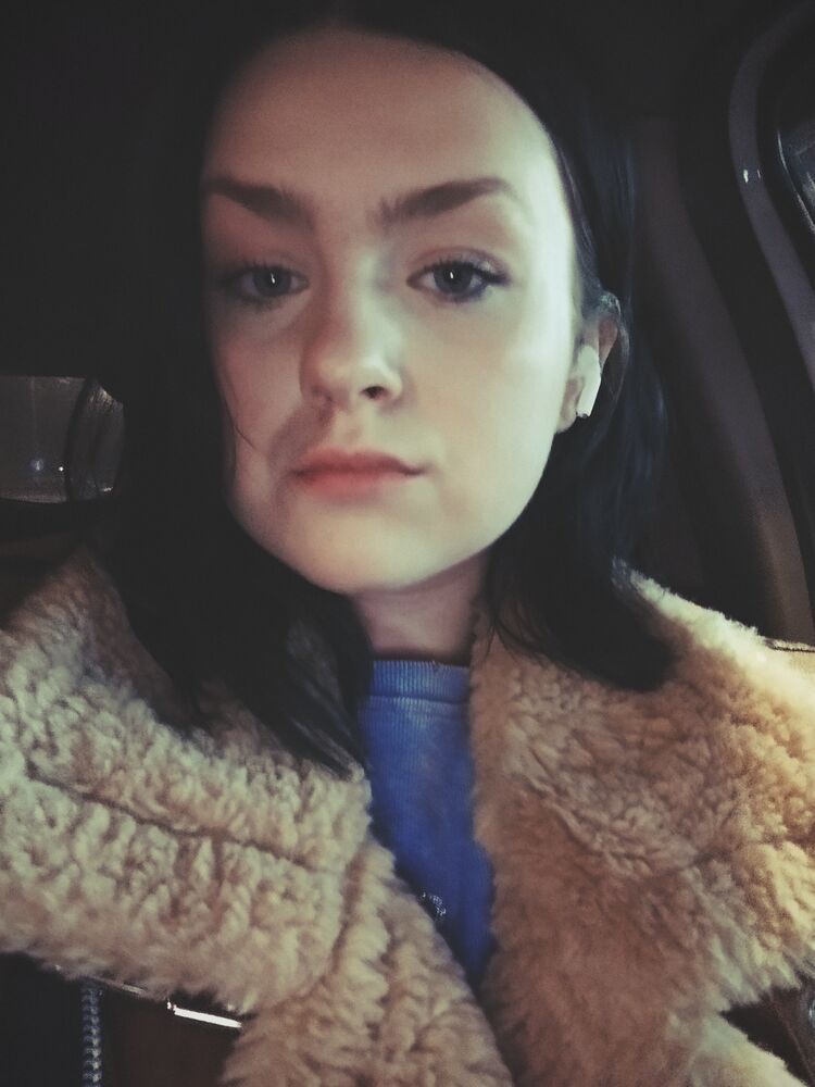  49564835  Ekaterina, 21 ,    