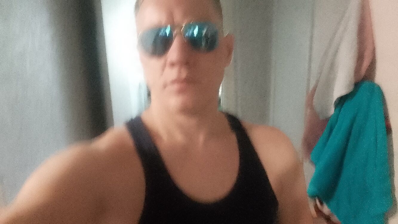  46031325  , 37 ,    