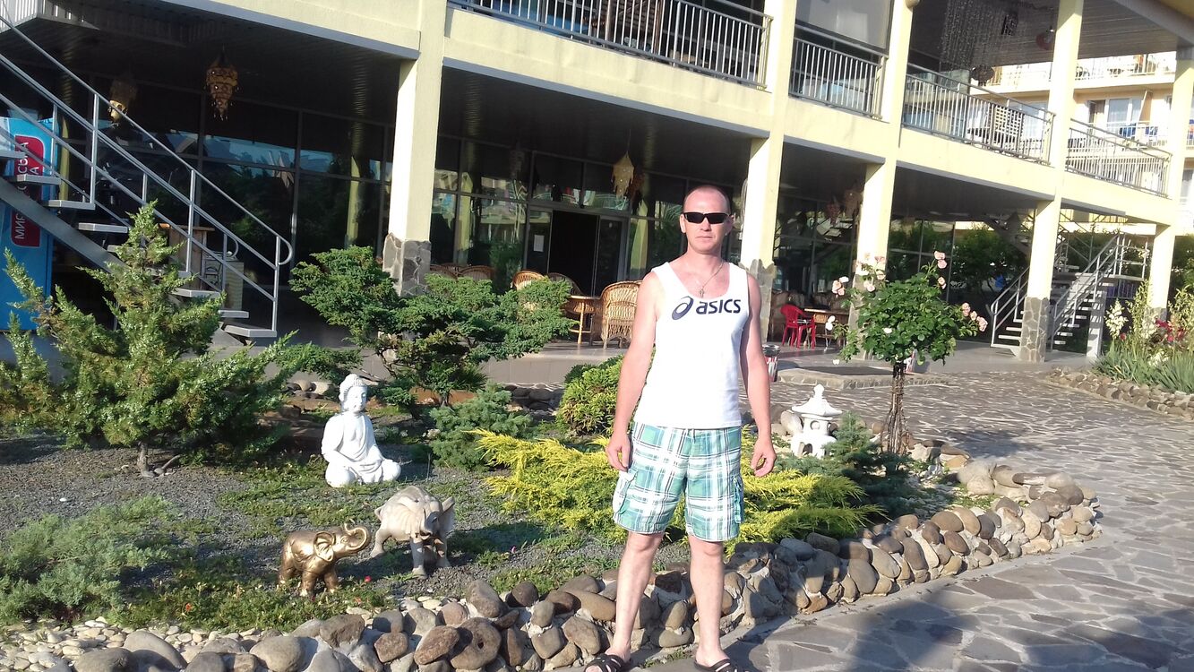  23580265  Volodimir, 46 ,    
