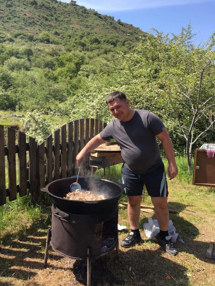 ,   Rustem, 44 ,  