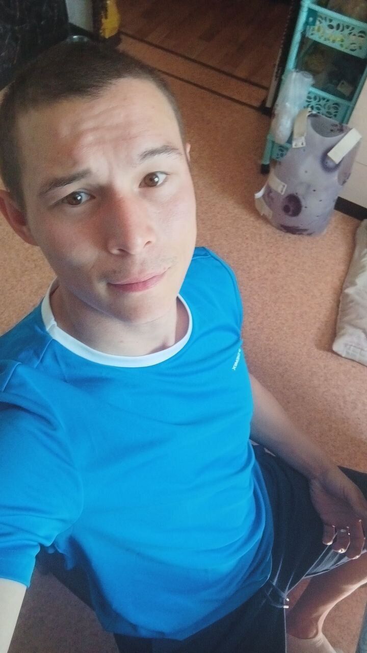  46761285  , 28 ,    