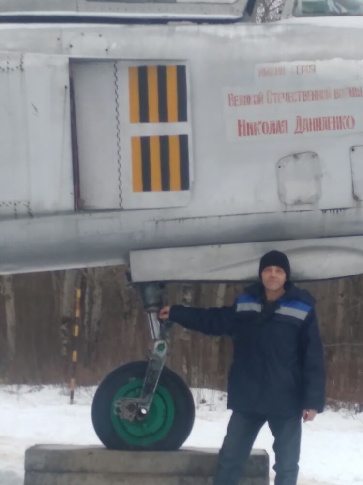  32941765  , 52 ,    