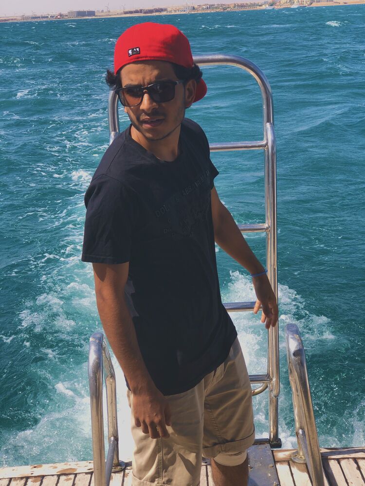  ,   Omar, 25 ,   ,   