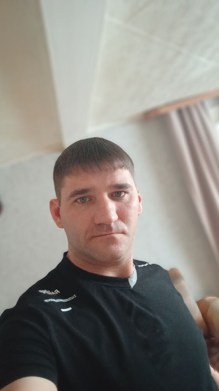  41377735  , 37 ,    