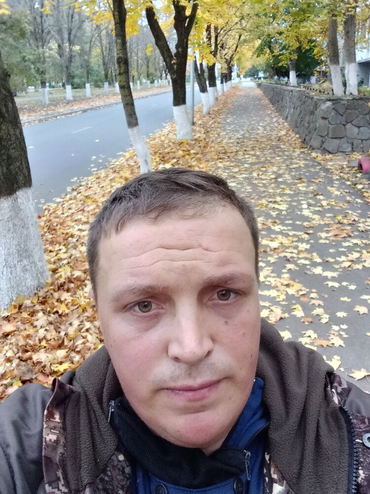  ,   Sergei, 34 ,   ,   