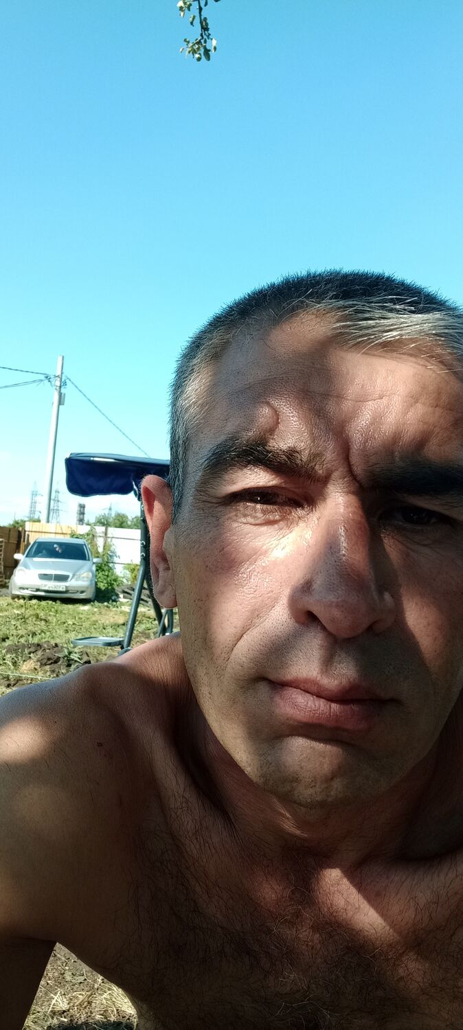  49228835  , 42 ,    