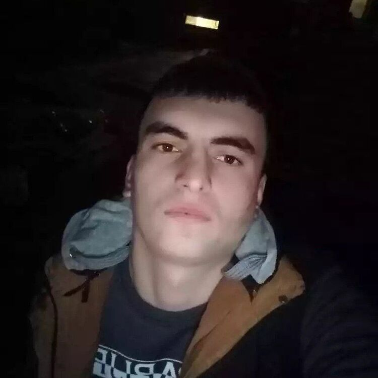  35305865  ALI, 25 ,    
