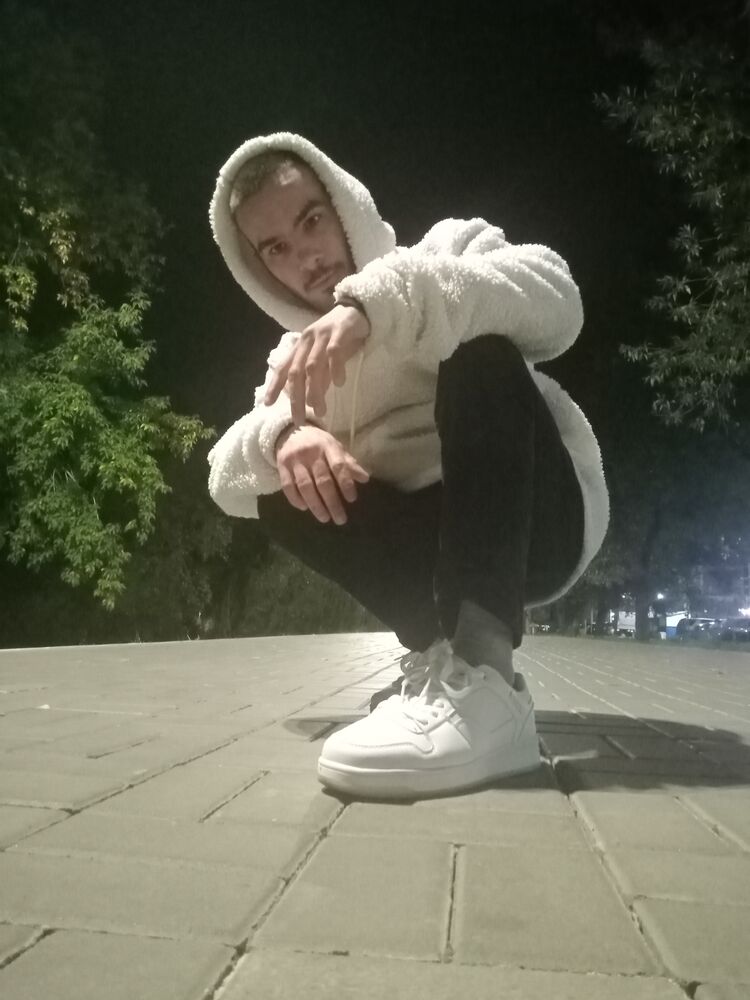  33294205  , 23 ,    