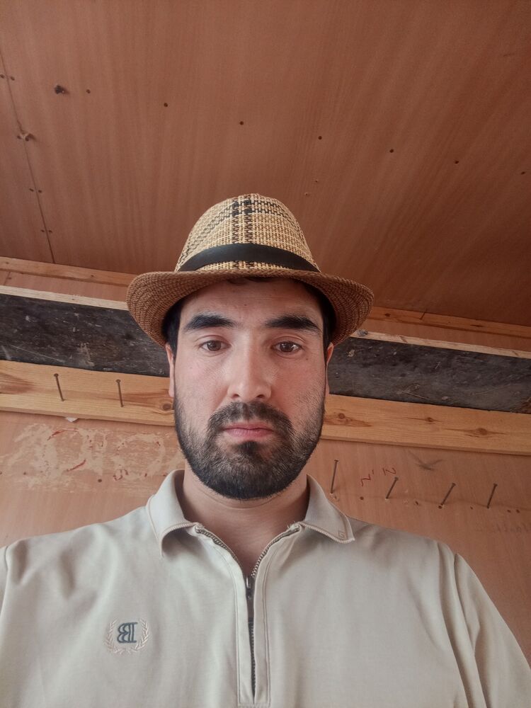  44783805  Rahmatillo, 27 ,    -