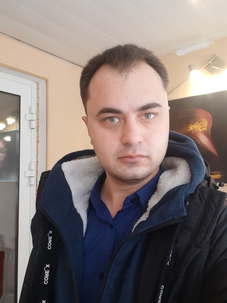  28555345  Alex, 37 ,    