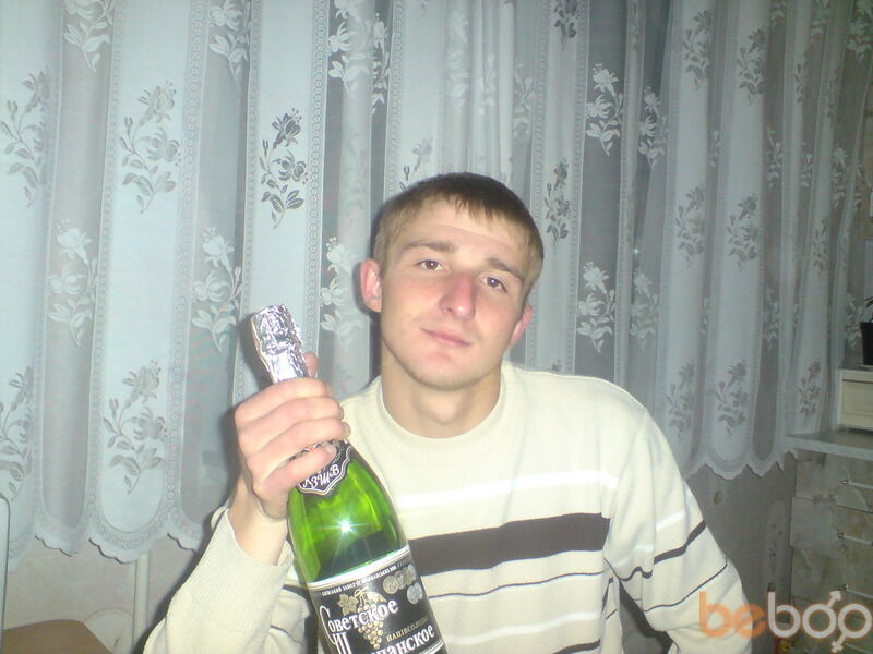  218965  Makel, 37 ,    