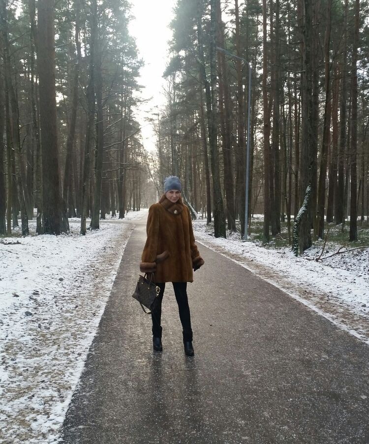  ,   Diana, 46 ,   ,   , c 