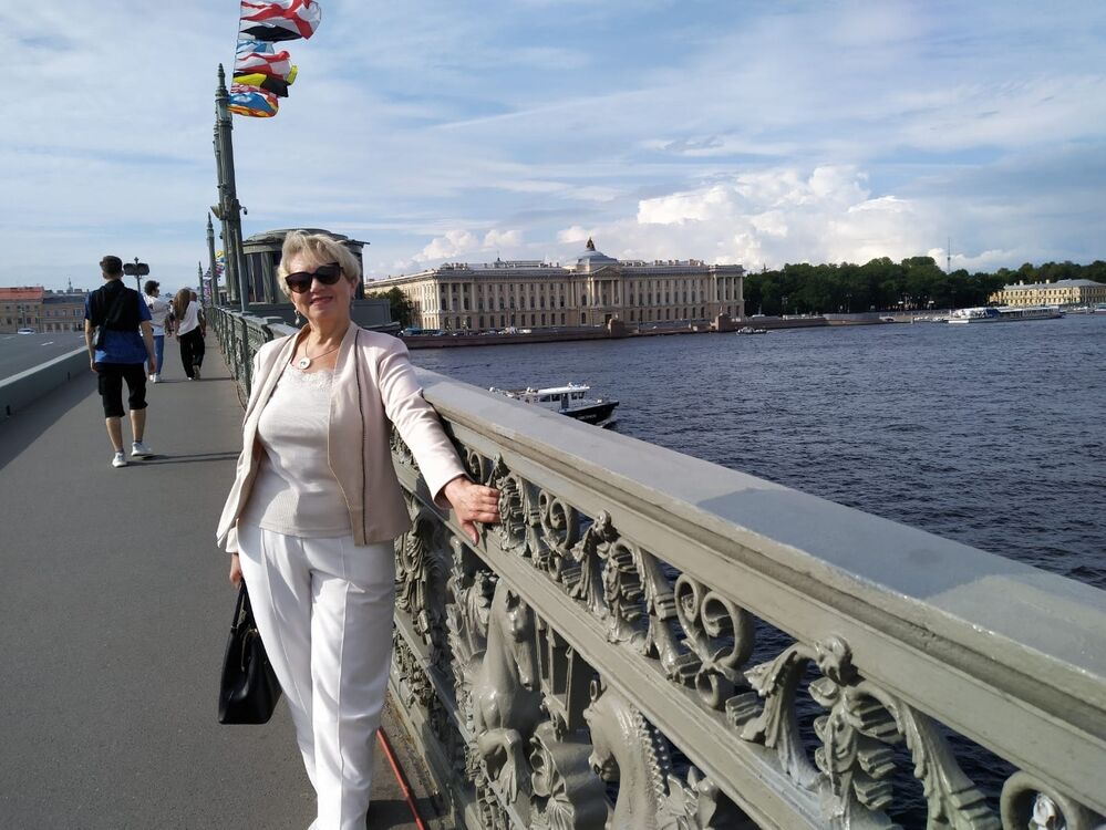  36375575  Irina, 64 ,    -