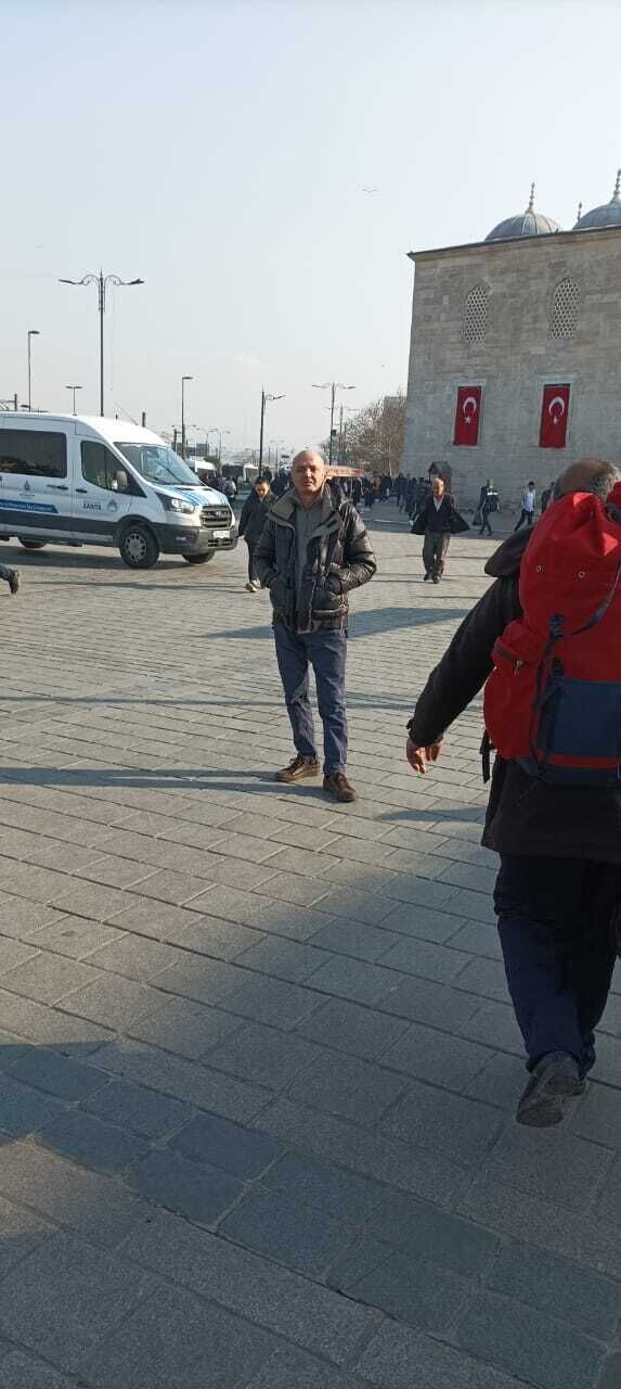  ,   Kamil, 57 ,   ,   , c 