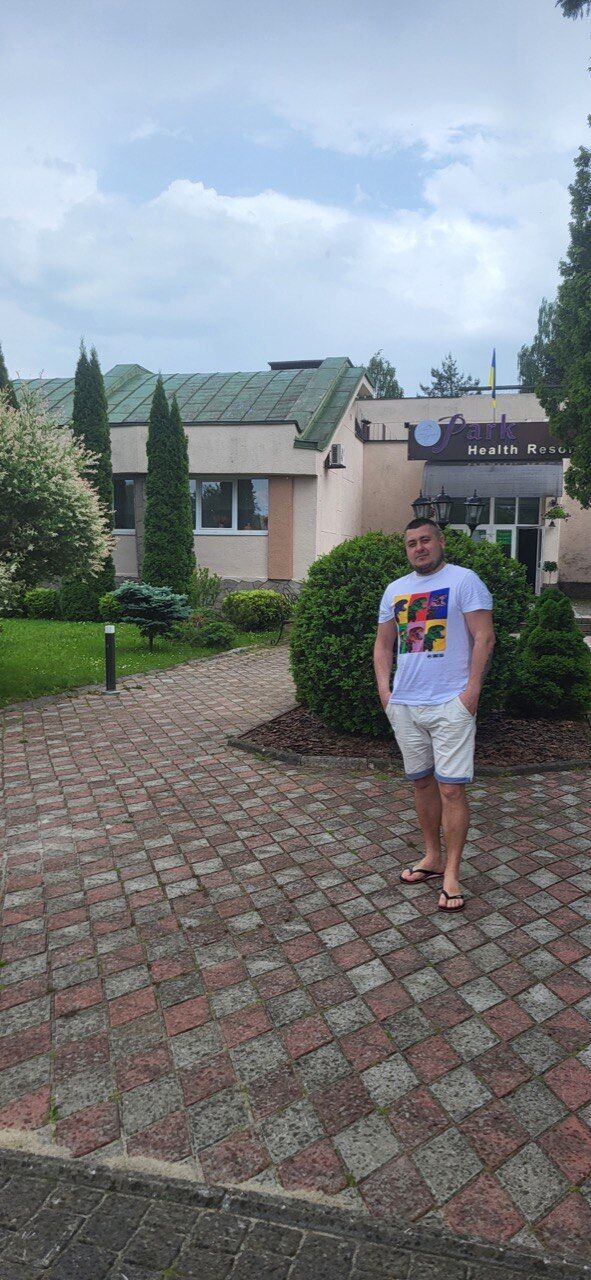  53821625  Yevgenij, 35 ,    