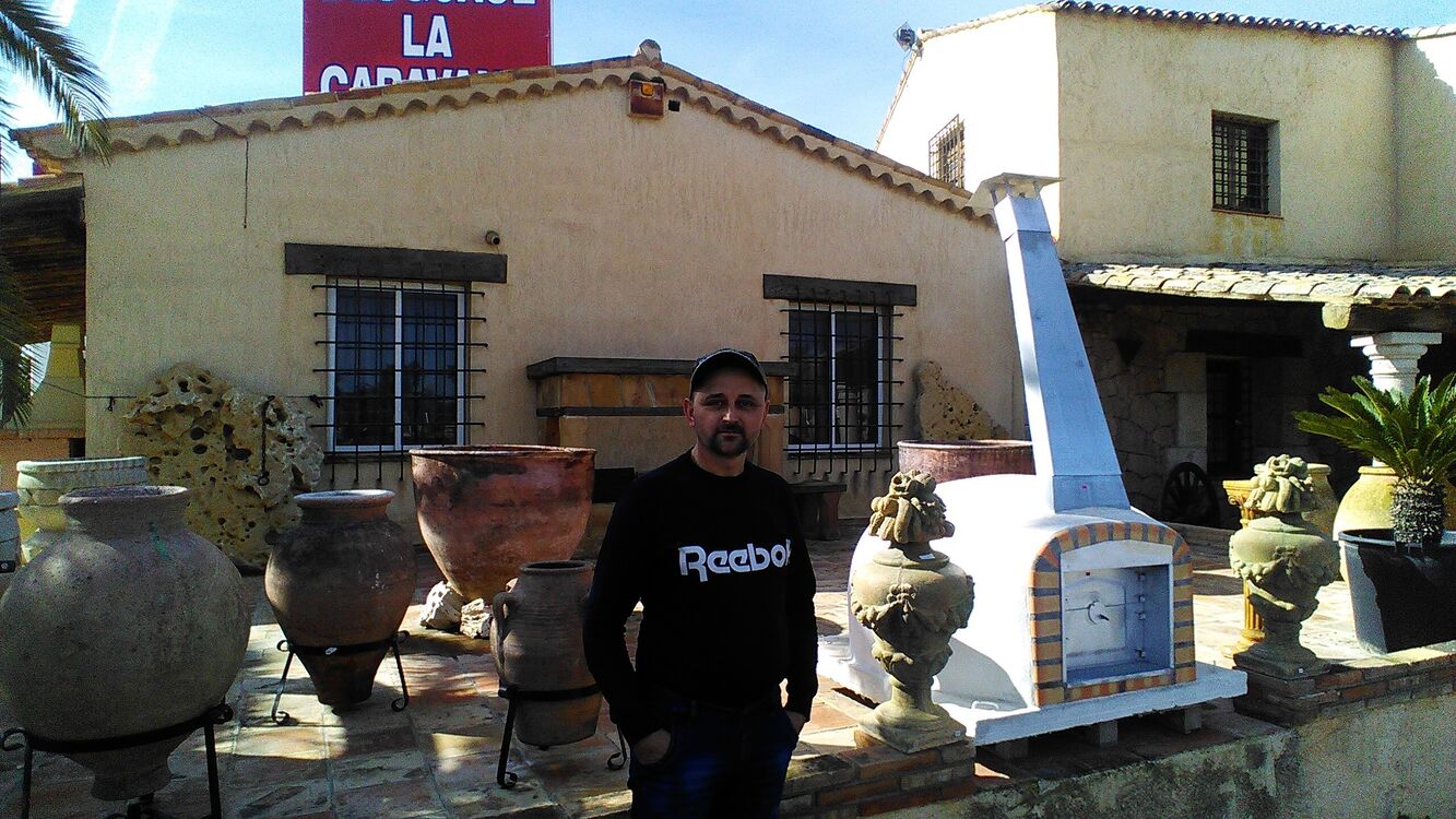  ,   Uyri, 44 ,   ,   , c 